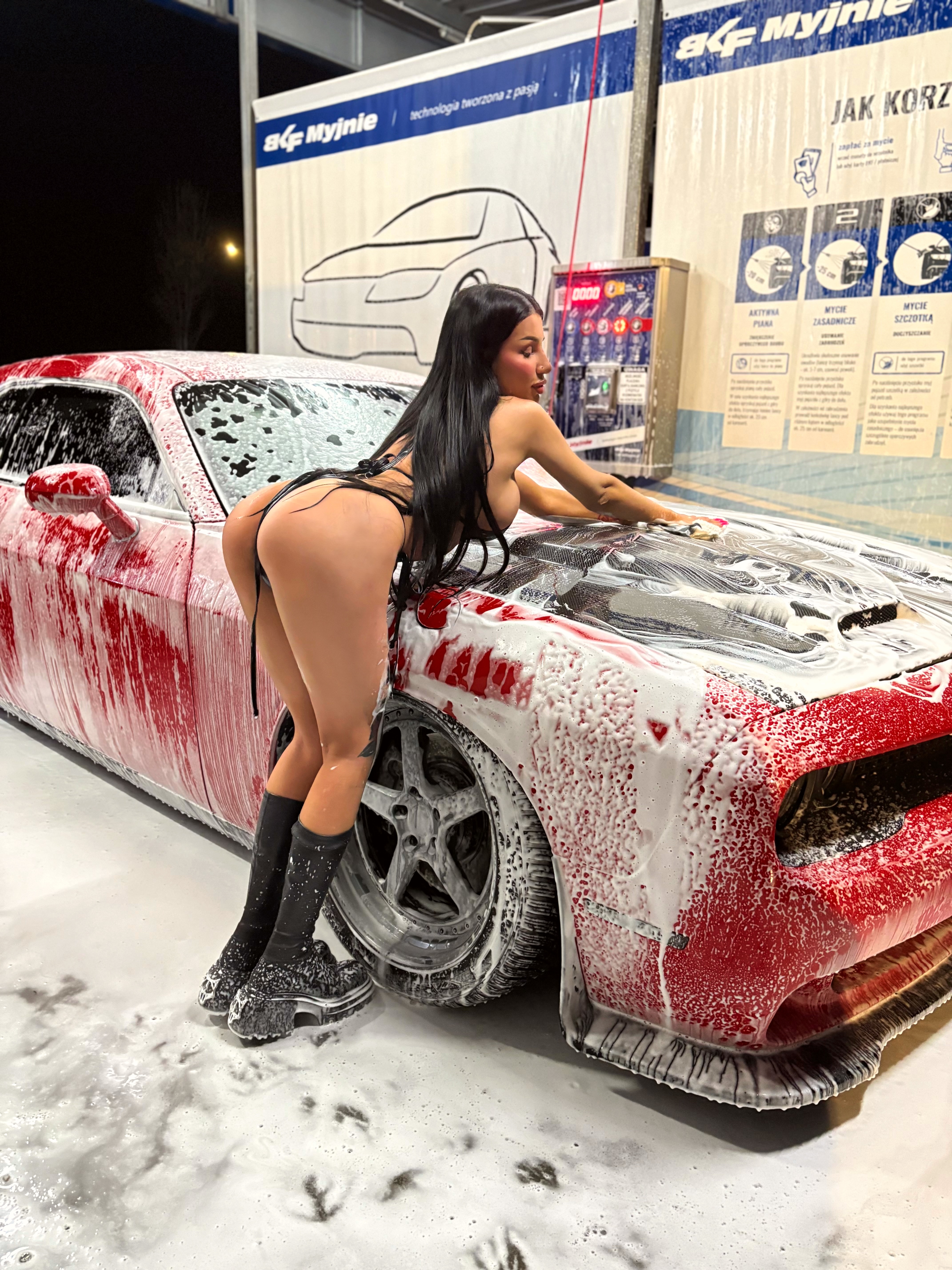 Luxury Barbie ✨ - Mokra Suczka Na Myjni 💦😈👅