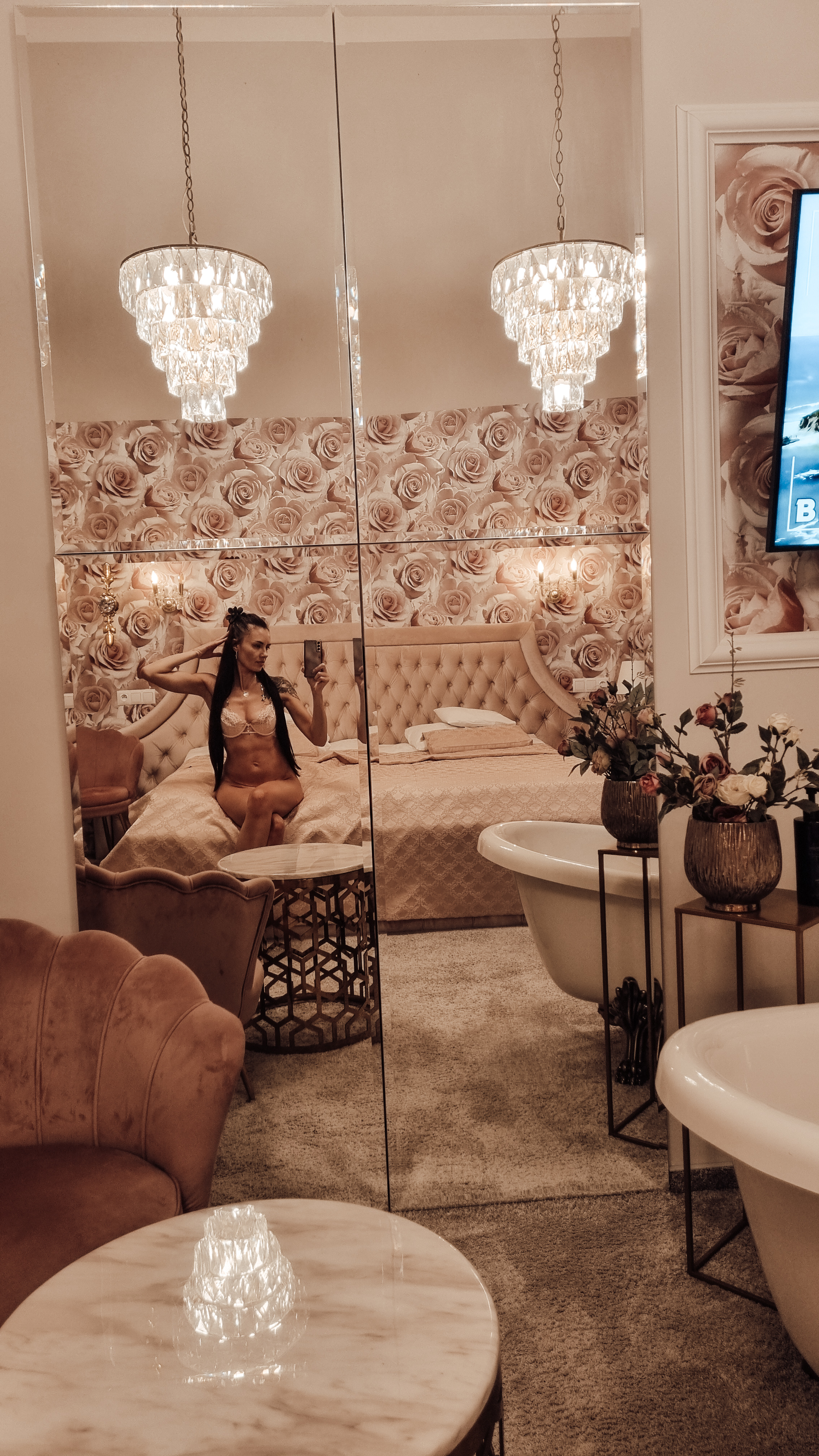 DAISY - Zabawa nowym dildo oraz korek w pupie. 