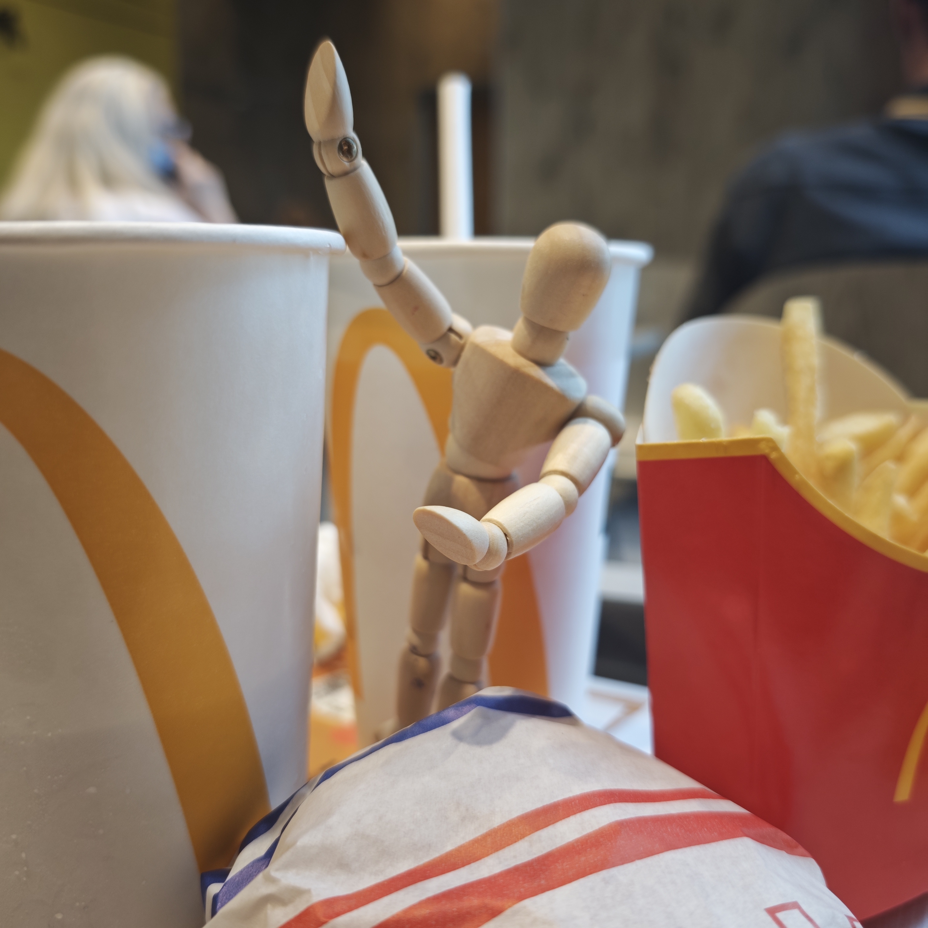 Madam - Giantess  w Maku