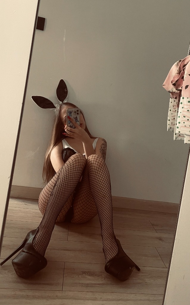 Keiiiti - Anal paluszkami w pończochach