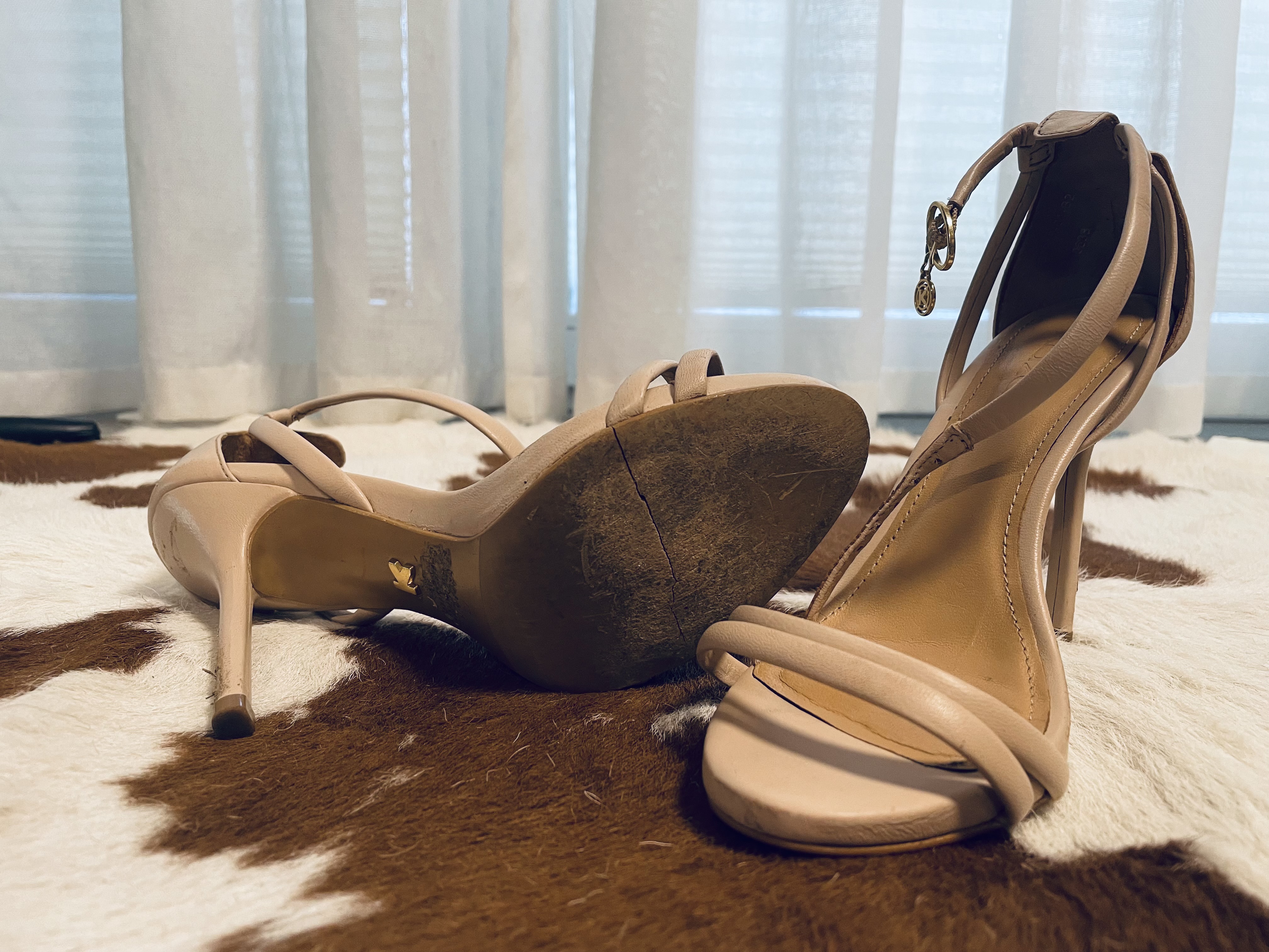 Keiiiti - Nago palę papierosa i zachęcam do masturbacji