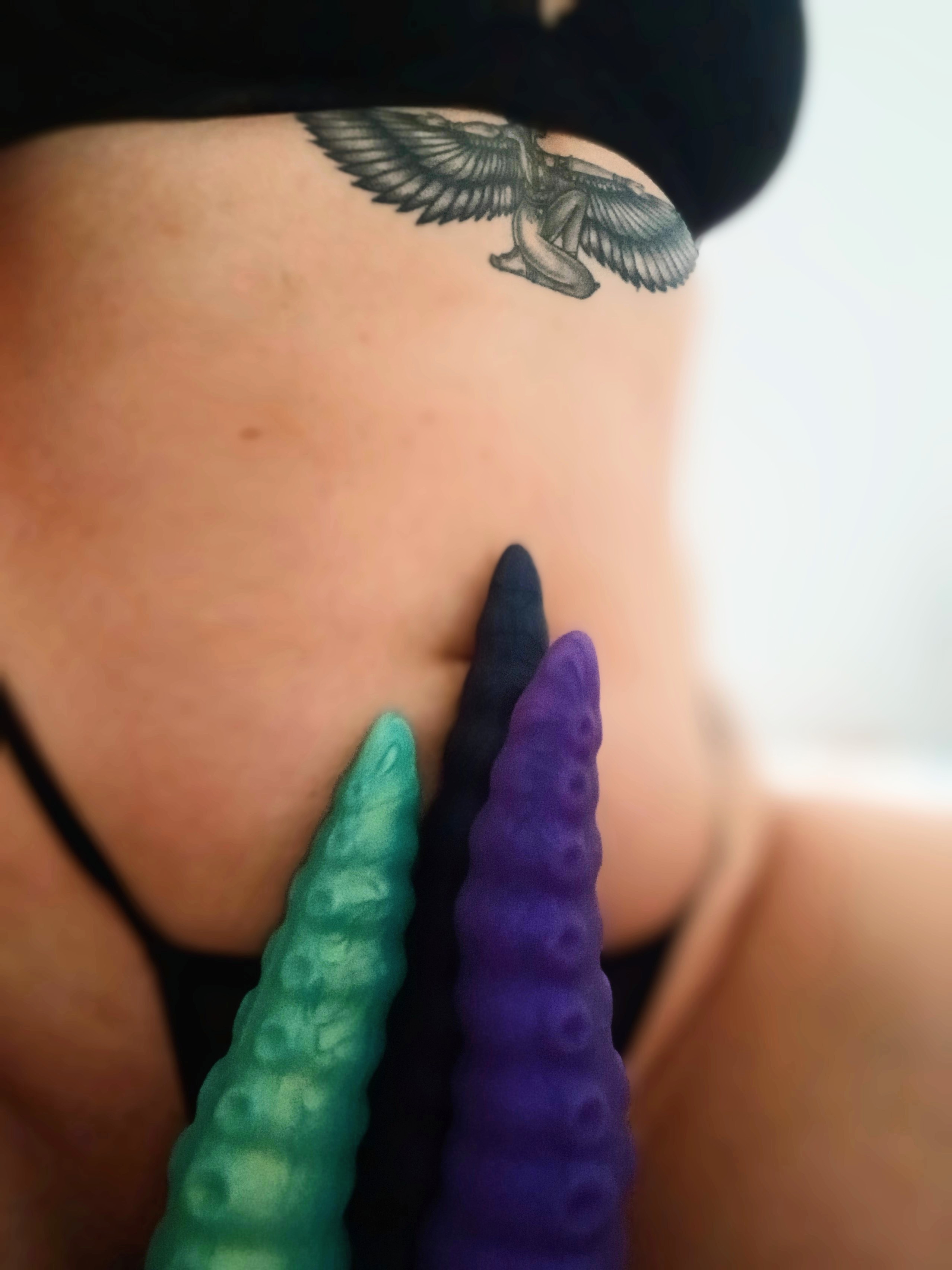 NicoleNefra - Rozpycham cipkę trzema tentaclami