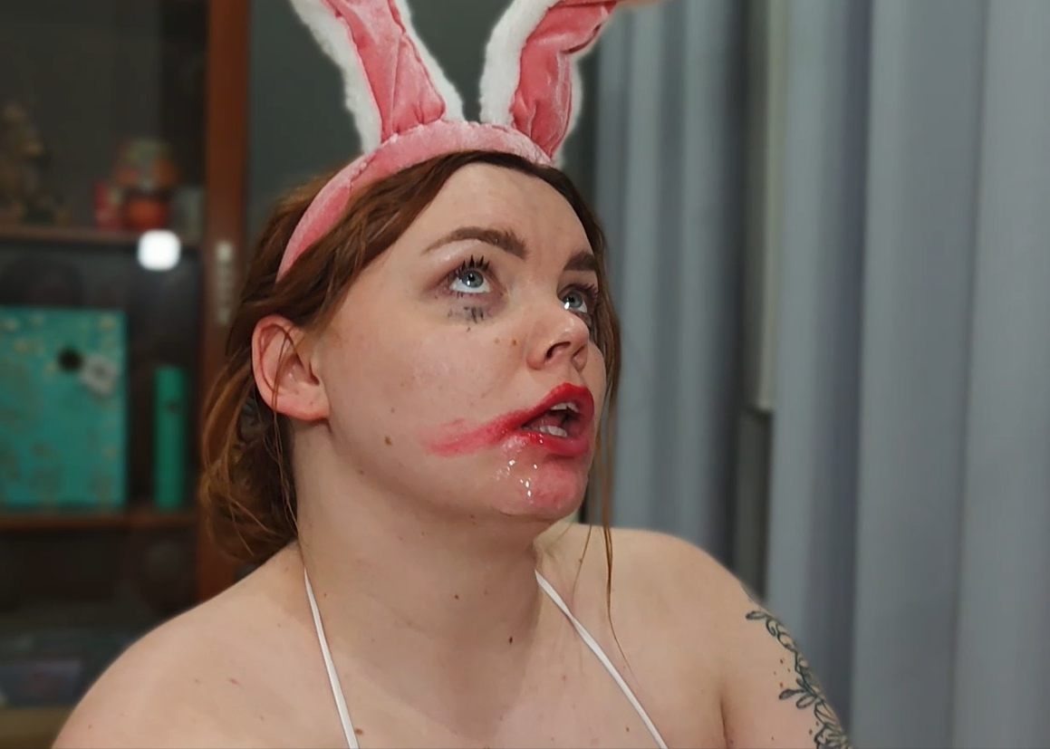 Bengal_mistress - Cycaty królik jest ostro wyruchany w usta z lizaniem jaj i spustem w środku.