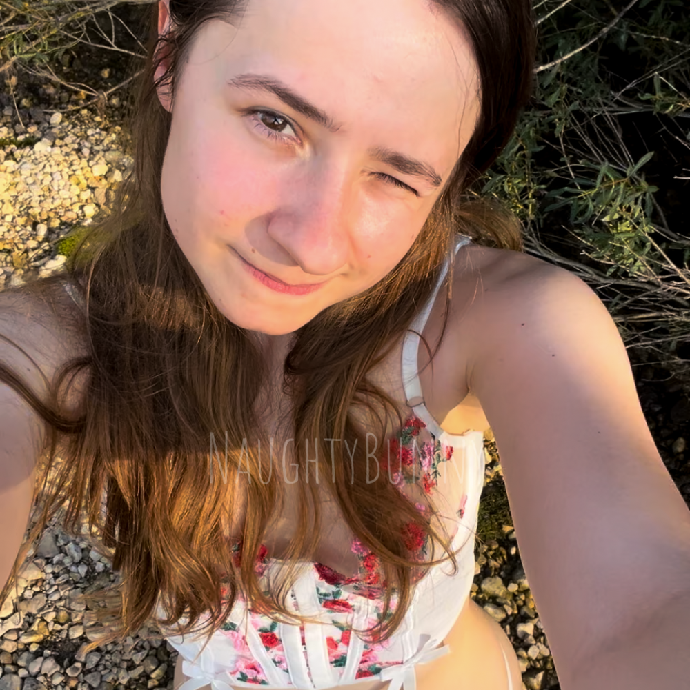 NaughtyBunny25