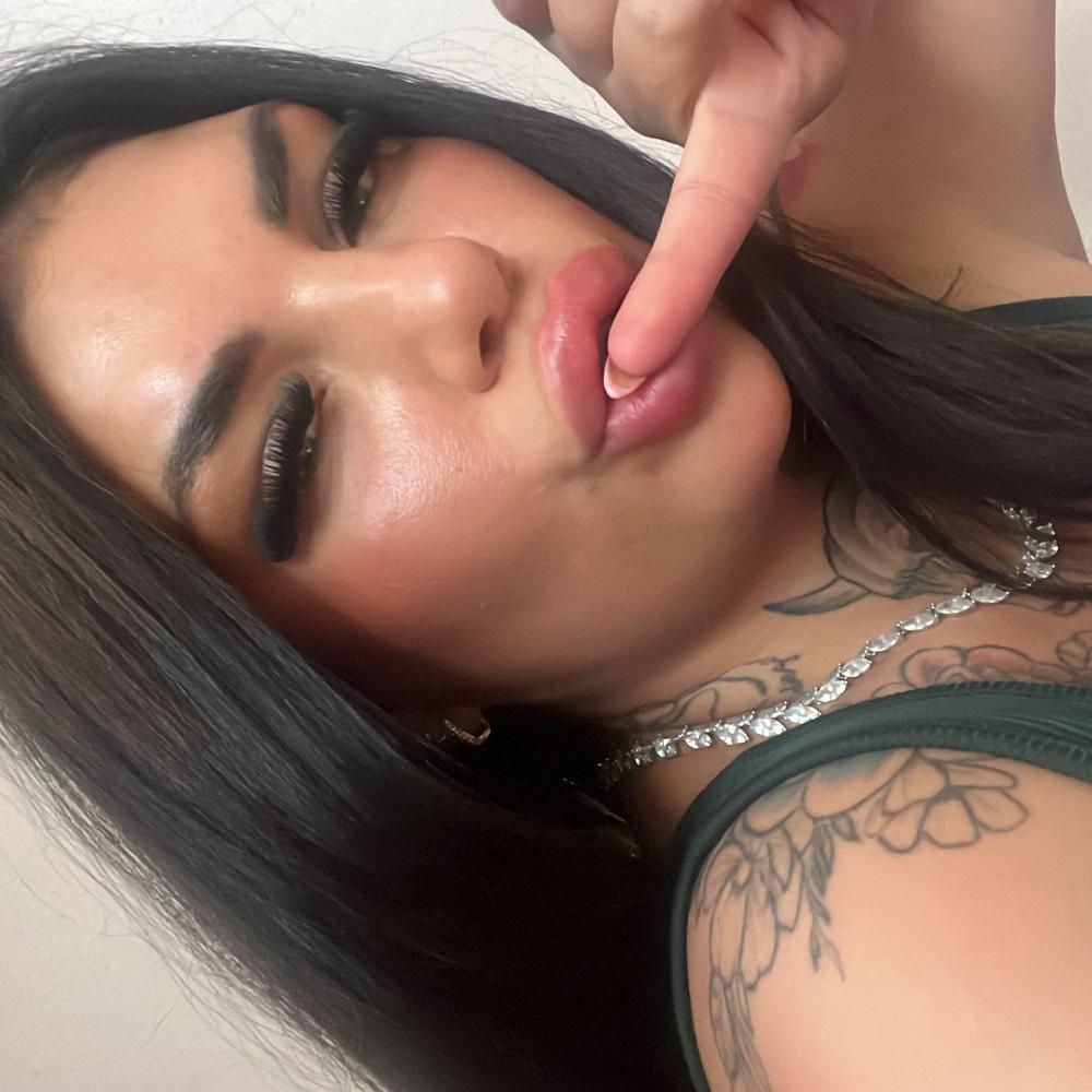 CiasnaPupkaMokraCipka